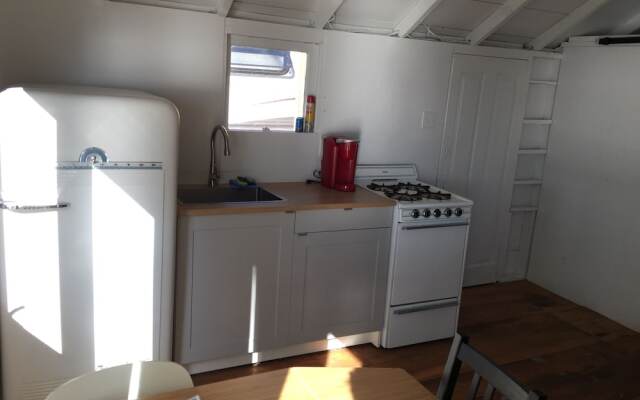 Cherry Lane Campground & Cottages