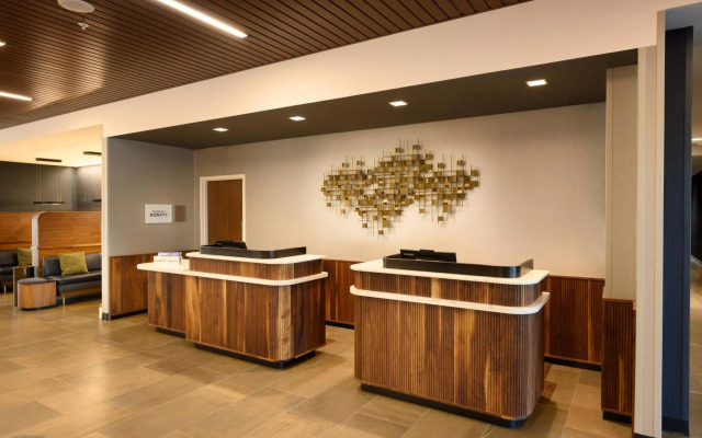 Courtyard by Marriott Charlotte Waverly