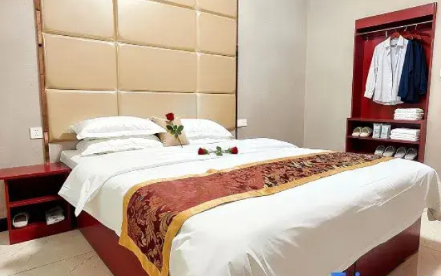 Yizhe Business Hotel (Normal University)