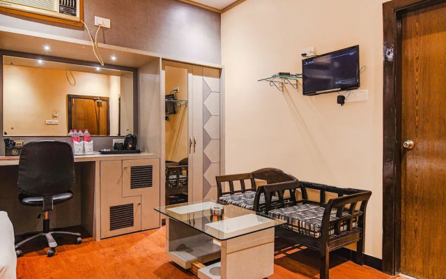 Fabhotel Shivani International