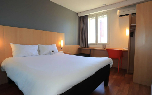 Ibis Aurillac