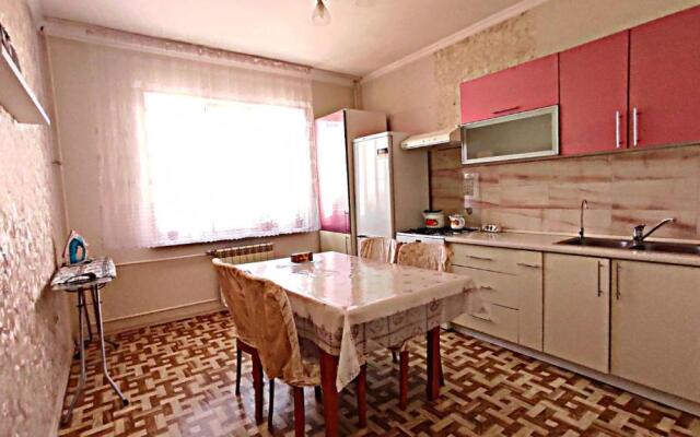 Apartment White Spring