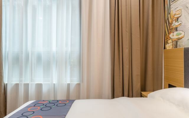 Yimi Hotel Wuyang New Town