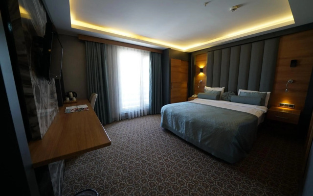 Green Prusa Hotel