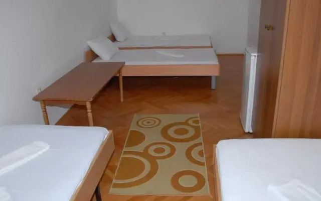 Molla 1 Guesthouse