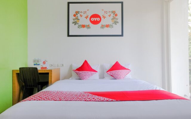 Demilo Inn
