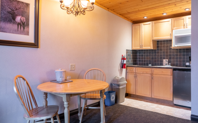 Rundlestone Lodge