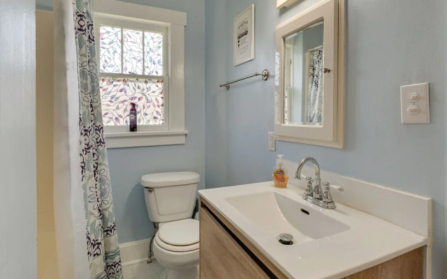 Dog-friendly Springfield Home < 1 Mi to Msu!