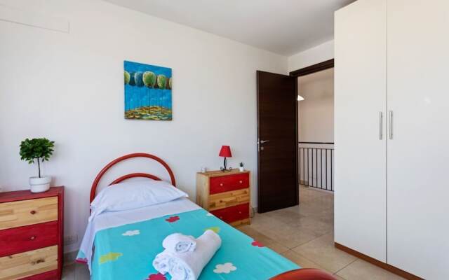 Giardini Naxos Bright Apartments with Balcony