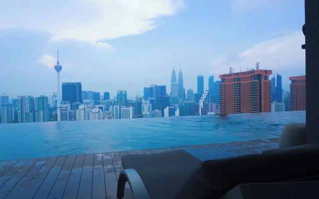 Harmony Luxury Suites At Lucentia BBCC