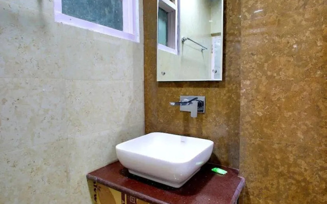 Hotel Lake view Near Boat House