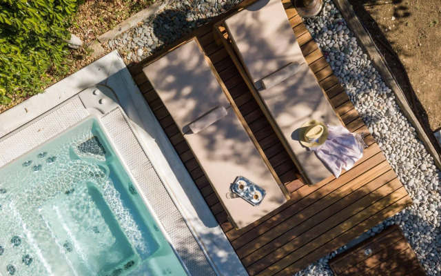 Mare Monte Luxury Suites