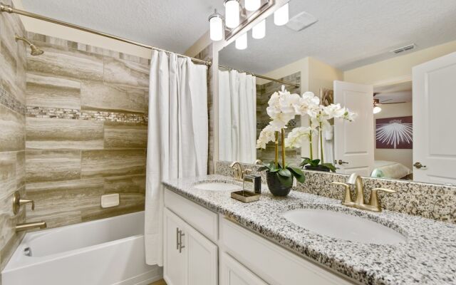 Charming Vacation Townhome with Pool CG1576