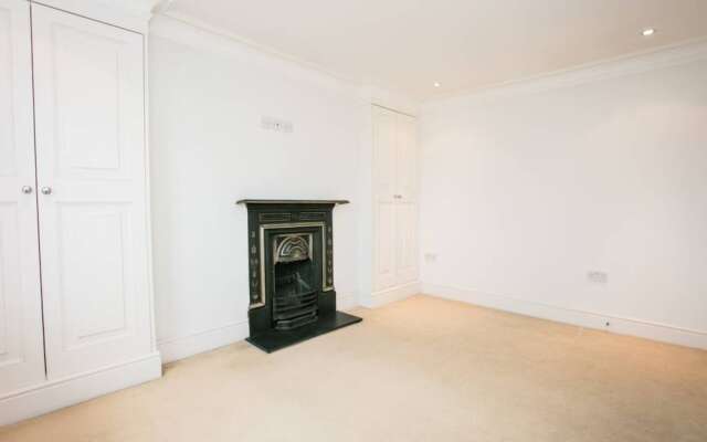 Wimbledon Village 4 Bedroom House