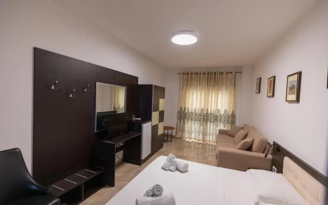 Hotel Pirro