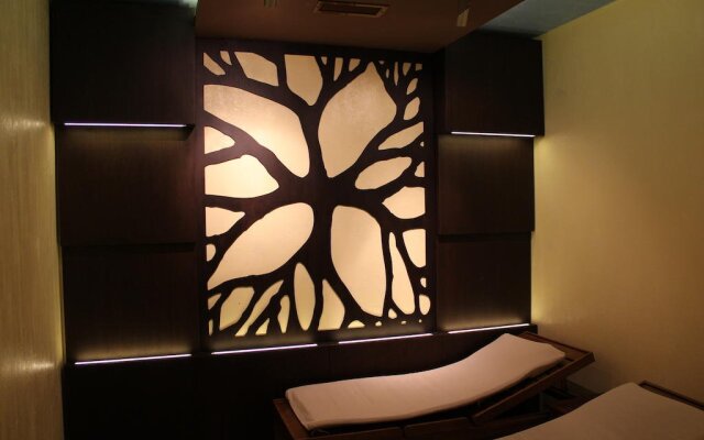 Atia Resort