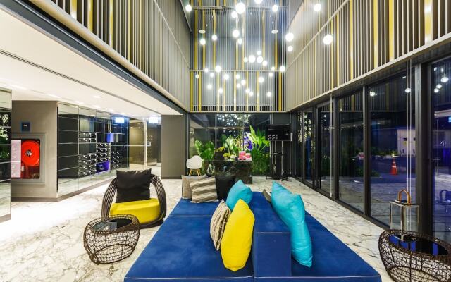 The Deck Condominium by Lofty