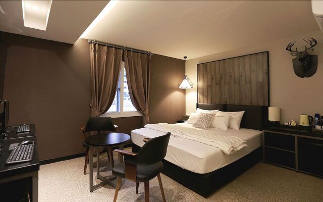 Hotel Idea Gupo