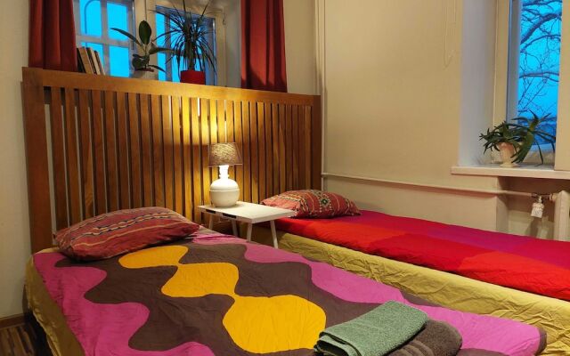 Хостел Looming