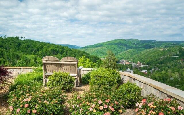 Just Perfect 3 Bedroom Home by Redawning