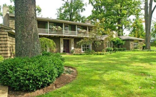 Ruby Lodge at Spring Lake Woods
