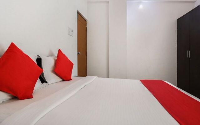 Oyo 29638 Gmr 18 Hotel