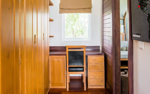 Family Friendly Private Villa, 5 BR, Canggu w/ Staff