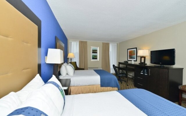 DoubleTree by Hilton Raleigh Midtown