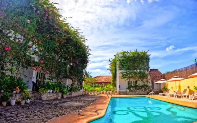 Divers Lodge Plumeria