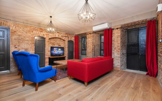 Studio with Hot Tub
