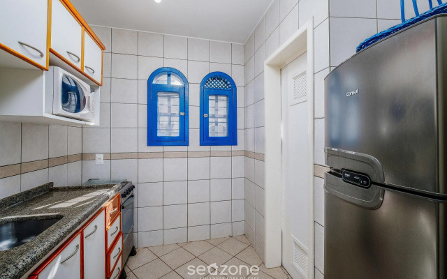 Apto em lindo condomínio pé na areia RPB038