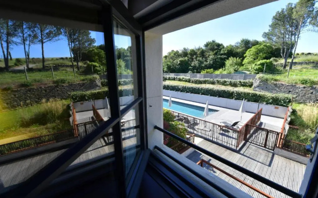 Pont Levis Hôtel By Franck Putelat