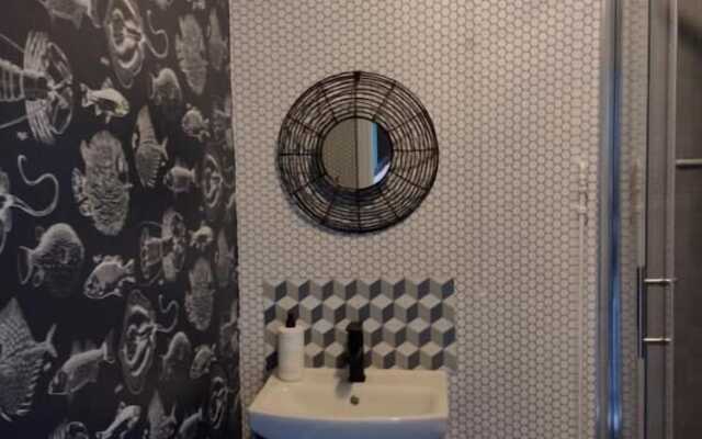 The Crown Inn - By Blunt Bars