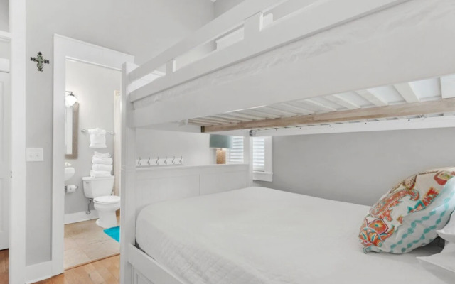 Shore Fun at Destin Pointe