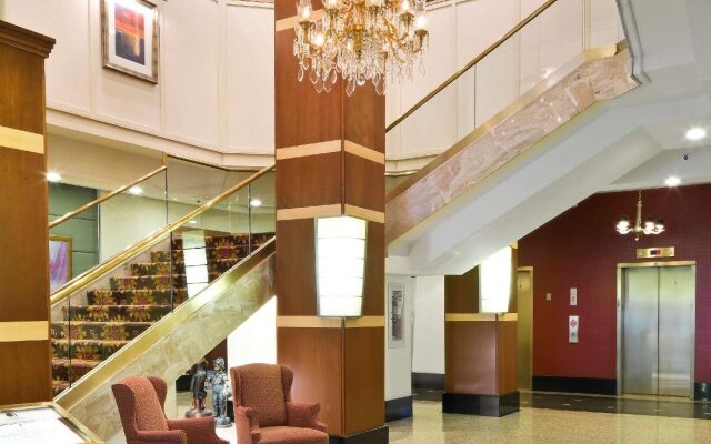 DoubleTree by Hilton Fort Lee - George Washington Bridge