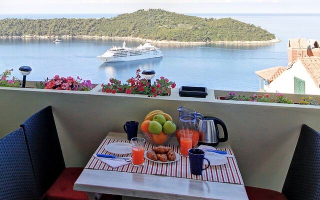 Blue Harmony Sea View Apartment