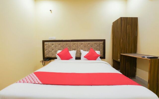 OYO 63371 R Square Stay