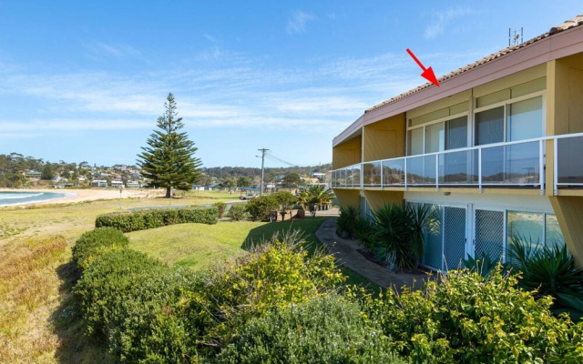 Retreat Beside The Beach - Unit Four