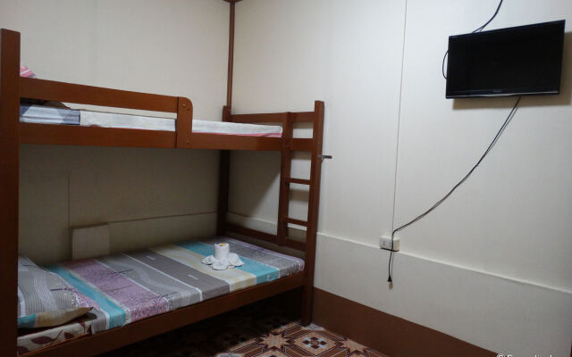 Eden Travellers Lodge