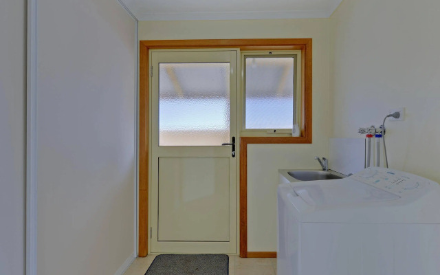 All Inn Strahan Holiday Units