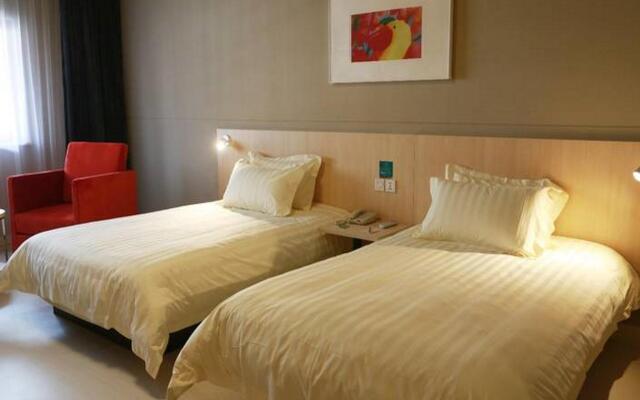 Jinjiang Inn Cangzhou West High Speed Railway Station Rongsheng Square