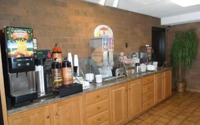 Super 8 Beachwood Cleveland Area