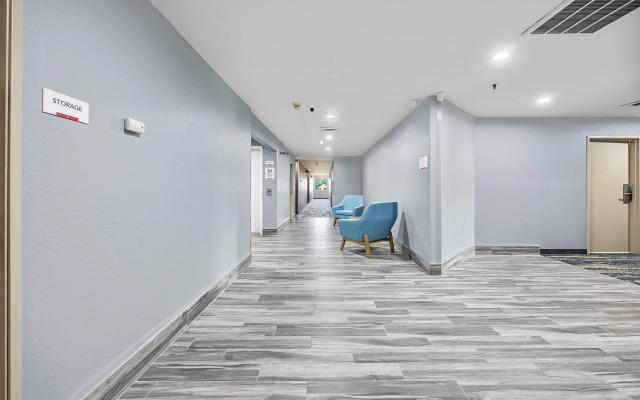 Howard Johnson by Wyndham Urbana