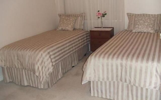 83 on Swan B & B