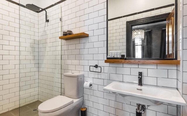 East Brunswick Hotel