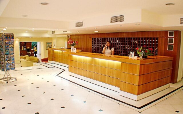 Poseidon Beach Hotel