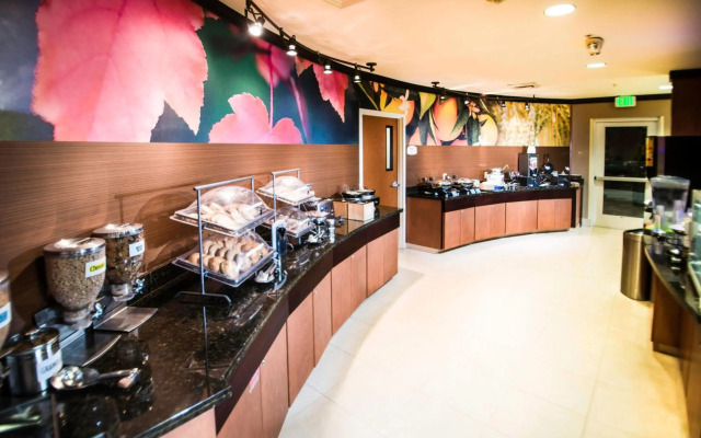 Fairfield Inn and Suites by Marriott Burley
