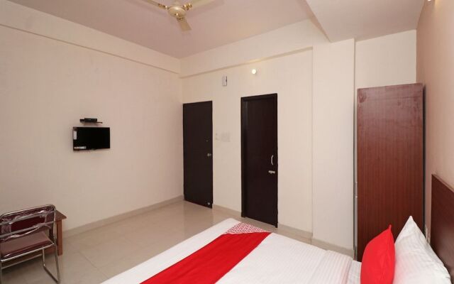 OYO 24051 Flagship Shubh Inn Gomti Nagar