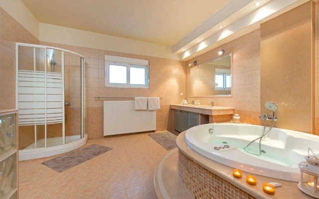 Olive Villa