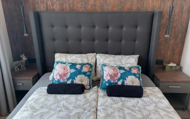 Silver Dawn Apartments